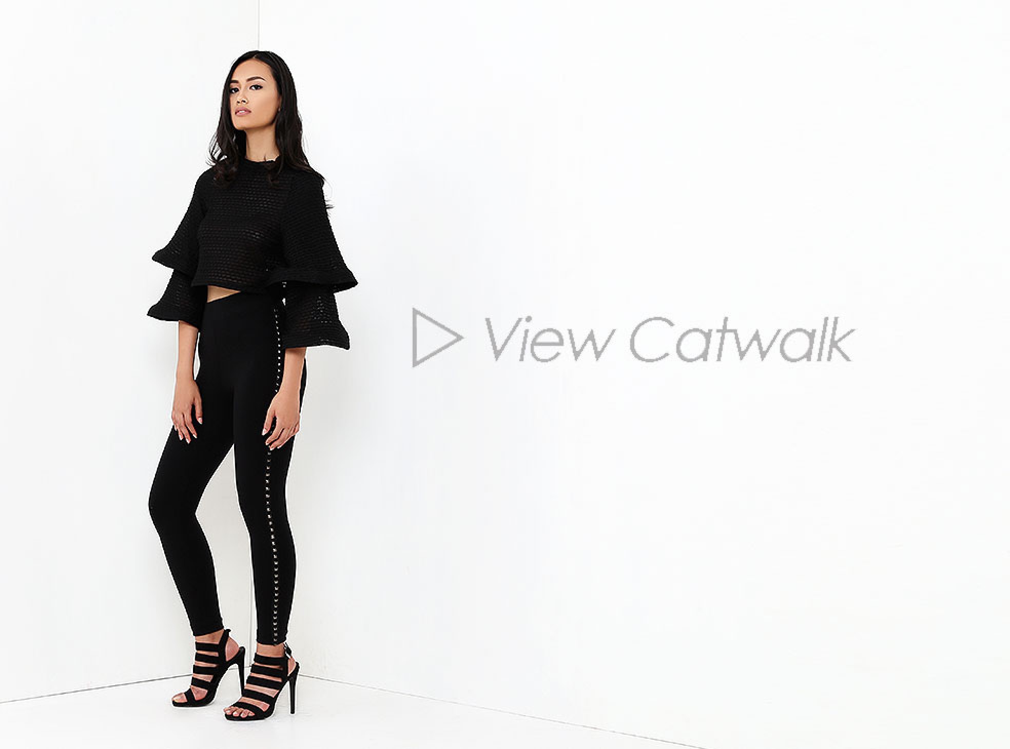 UP THE ANTE TOP BLACK